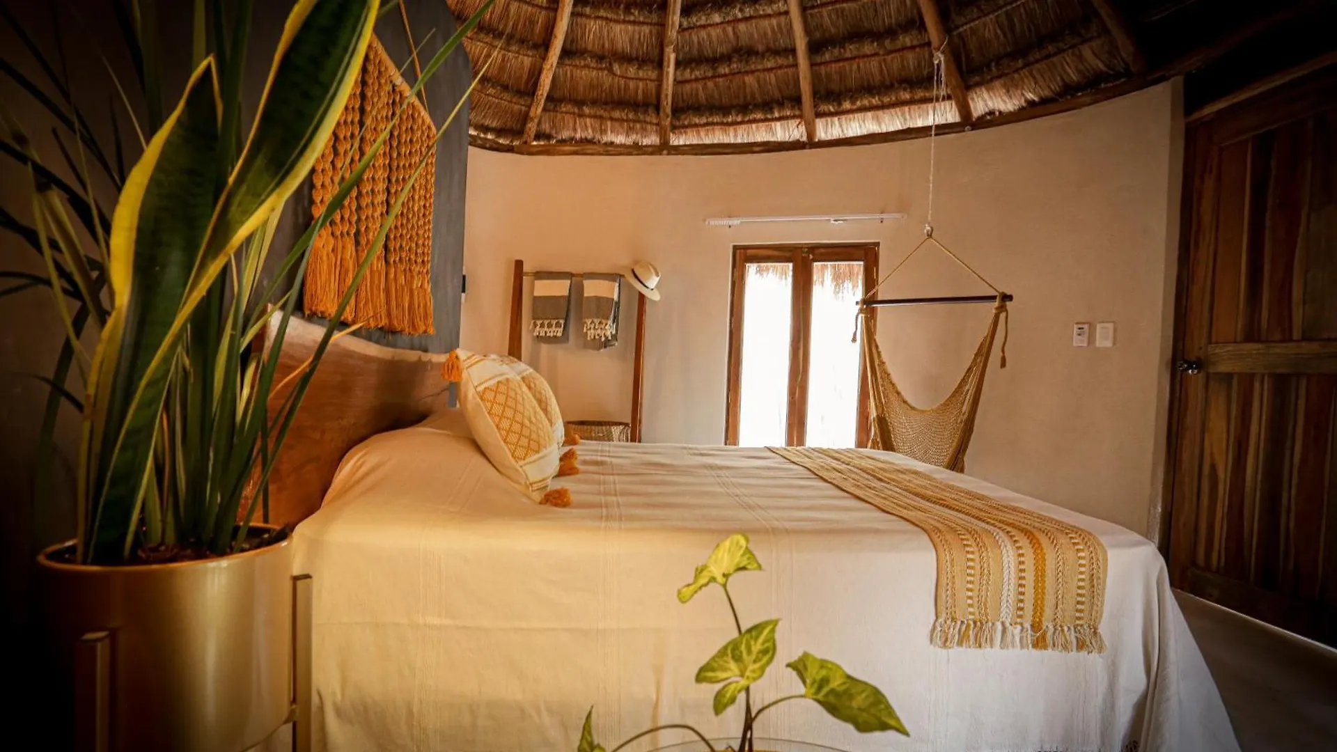 ***** Hotel The Yellow Nest Tulum México
